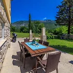 Traumhaftes Mit Pool, Mediterranem Garten, Grill, Babybett, Wifi