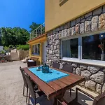 Traumhaftes Mit Pool, Mediterranem Garten, Grill, Babybett, Wifi Tribalj (Primorsko-Goranska)