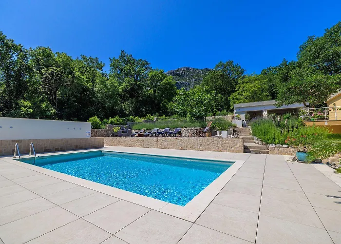 Traumhaftes Mit Pool, Mediterranem Garten, Grill, Babybett, Wifi *