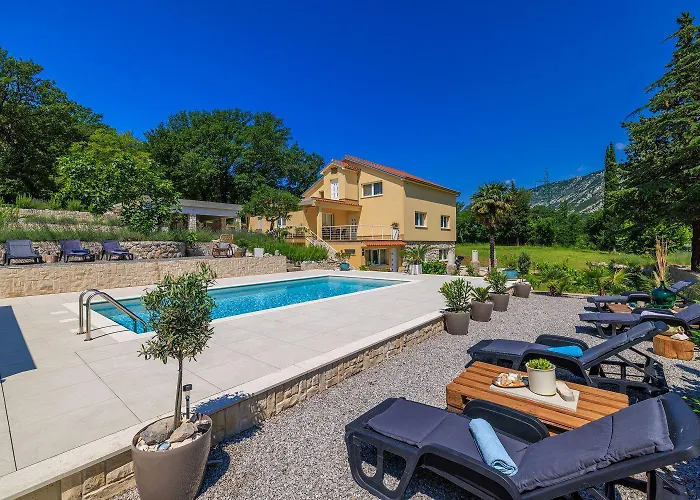 Traumhaftes Mit Pool, Mediterranem Garten, Grill, Babybett, Wifi Tribalj (Primorsko-Goranska)