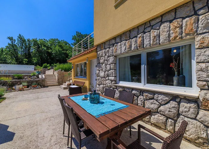 Traumhaftes Mit Pool, Mediterranem Garten, Grill, Babybett, Wifi Tribalj (Primorsko-Goranska)