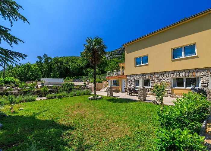 Traumhaftes Mit Pool, Mediterranem Garten, Grill, Babybett, Wifi *