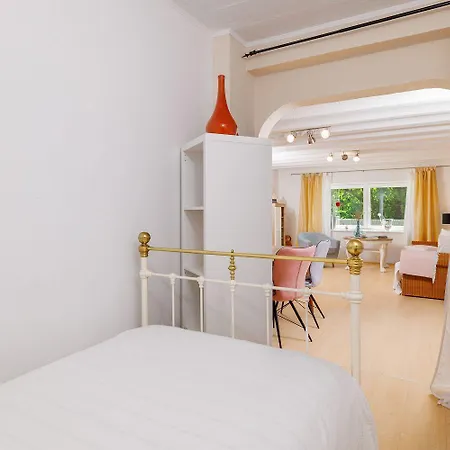 Apartament Traumhaftes Mit Pool, Mediterranem Garten, Grill, Babybett, Wifi Tribalj (Primorsko-Goranska)