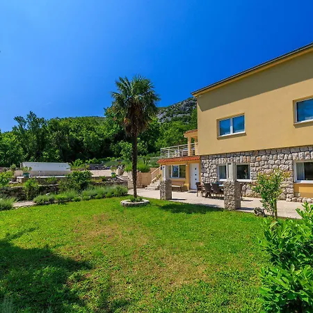 Traumhaftes Mit Pool, Mediterranem Garten, Grill, Babybett, Wifi *