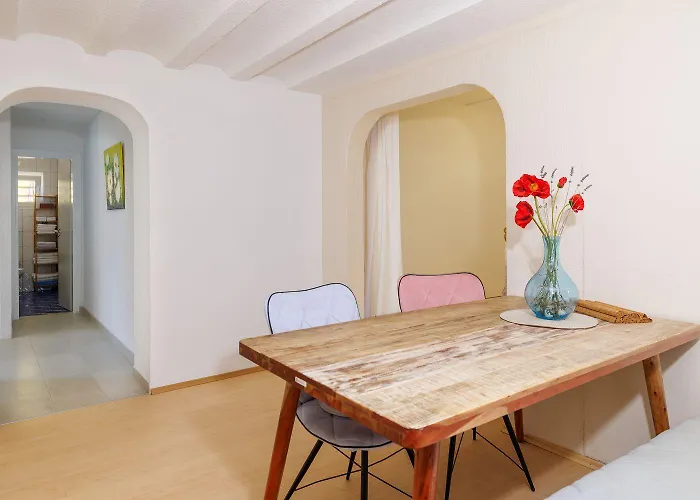 Traumhaftes Mit Pool, Mediterranem Garten, Grill, Babybett, Wifi Tribalj (Primorsko-Goranska)